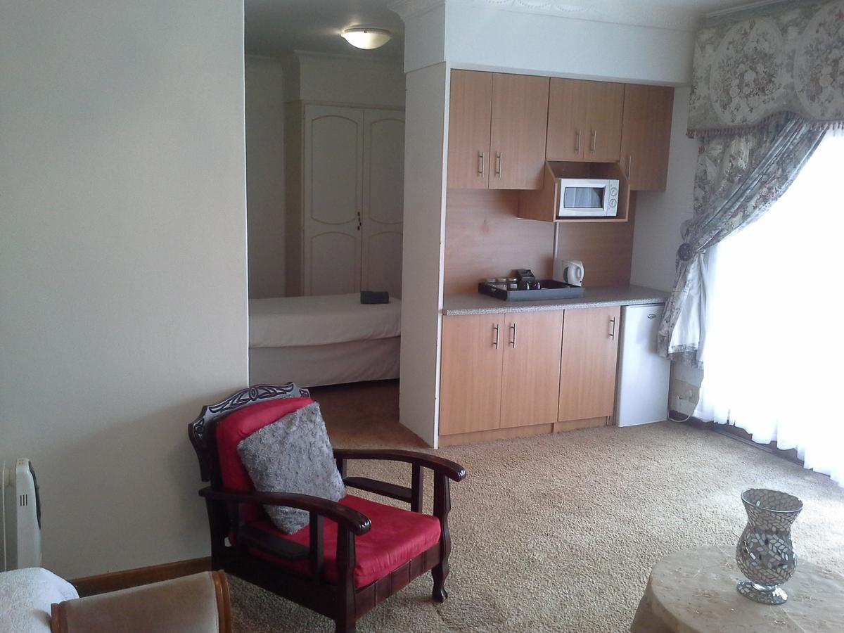 Naleli Guest House Selomas Habitación foto